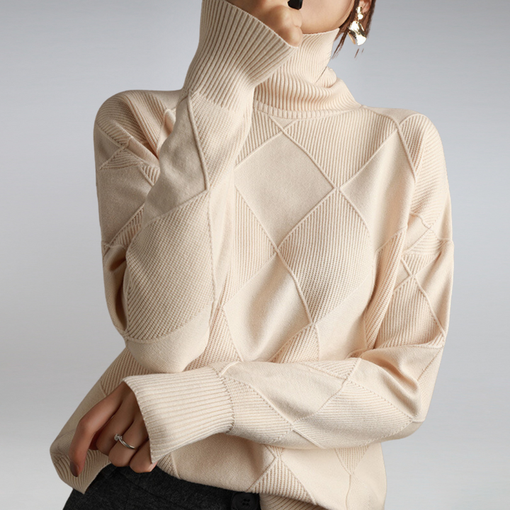 Jessy | Sophisticated Turtleneck