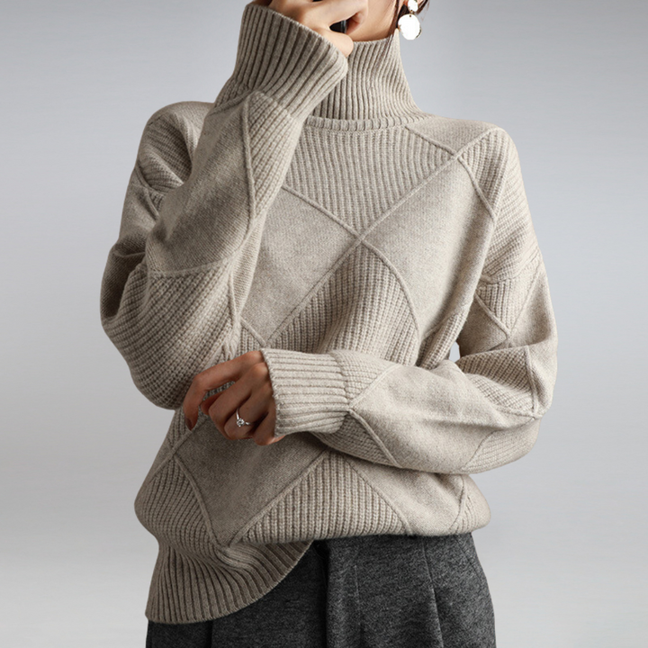 Jessy | Sophisticated Turtleneck