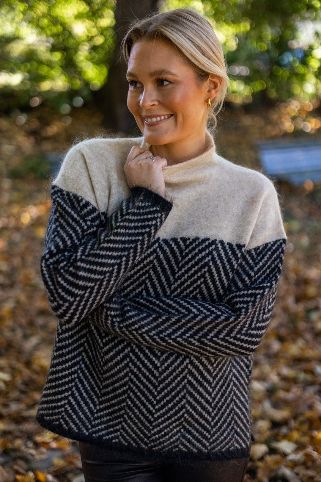 Sarah - Cotton Turtleneck Sweater